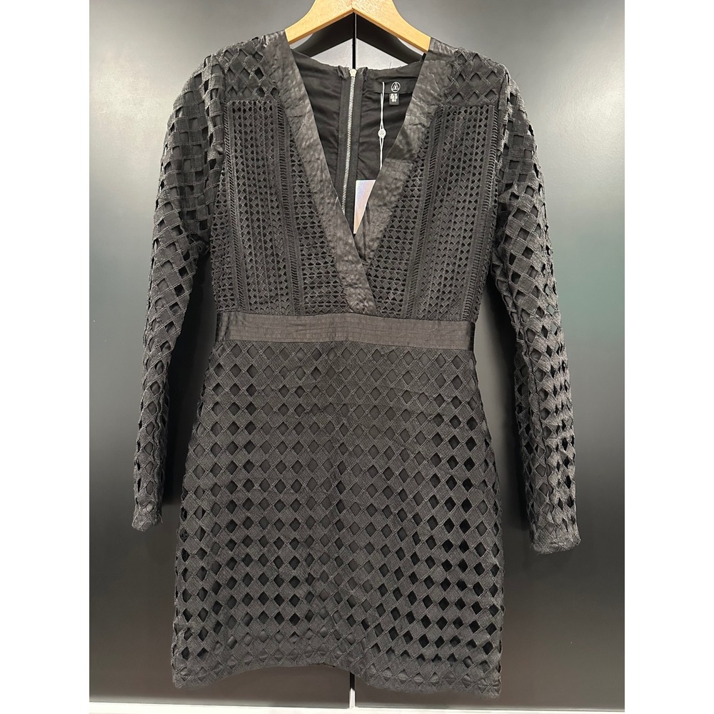 Missguided Black Lace Plunge Bodycon Mini Dress Long Sleeve NWT Size 6